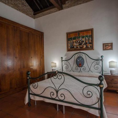 Relais Del Porto Hotel กาญารี ภายนอก รูปภาพ
