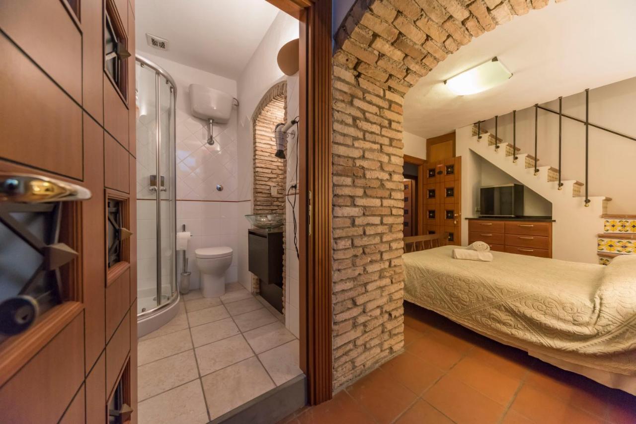 Relais Del Porto Hotel กาญารี ภายนอก รูปภาพ