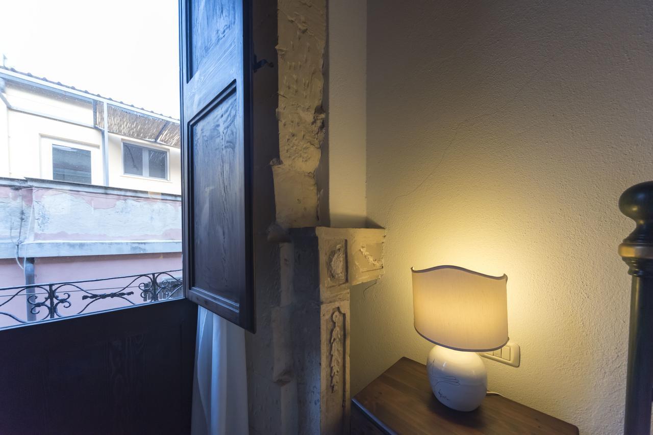 Relais Del Porto Hotel กาญารี ภายนอก รูปภาพ