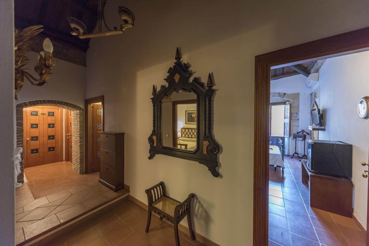 Relais Del Porto Hotel กาญารี ภายนอก รูปภาพ