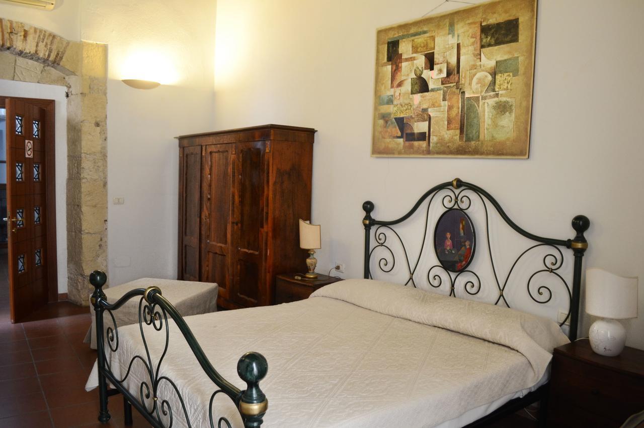 Relais Del Porto Hotel กาญารี ภายนอก รูปภาพ